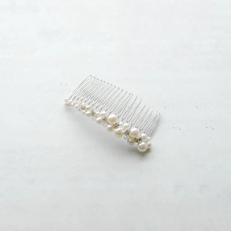 パール✕ビジューのヘアコーム(シルバー)